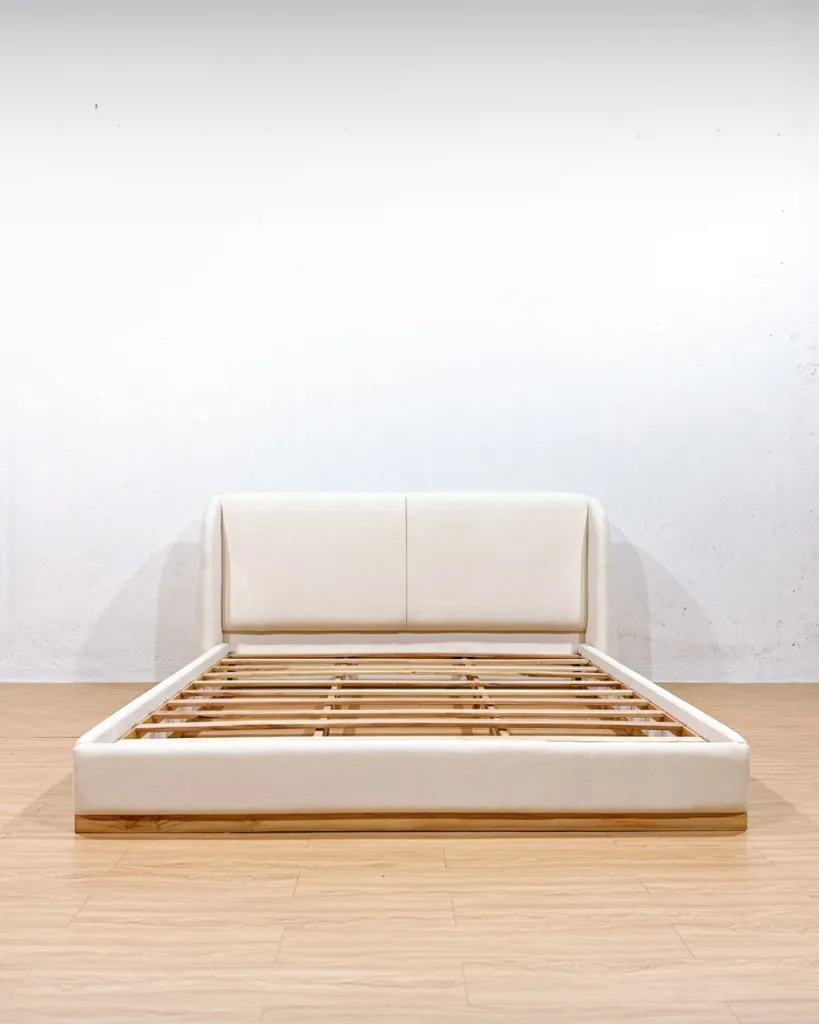 Adon upholstered bed frame in teak wood, 200x200 cm size