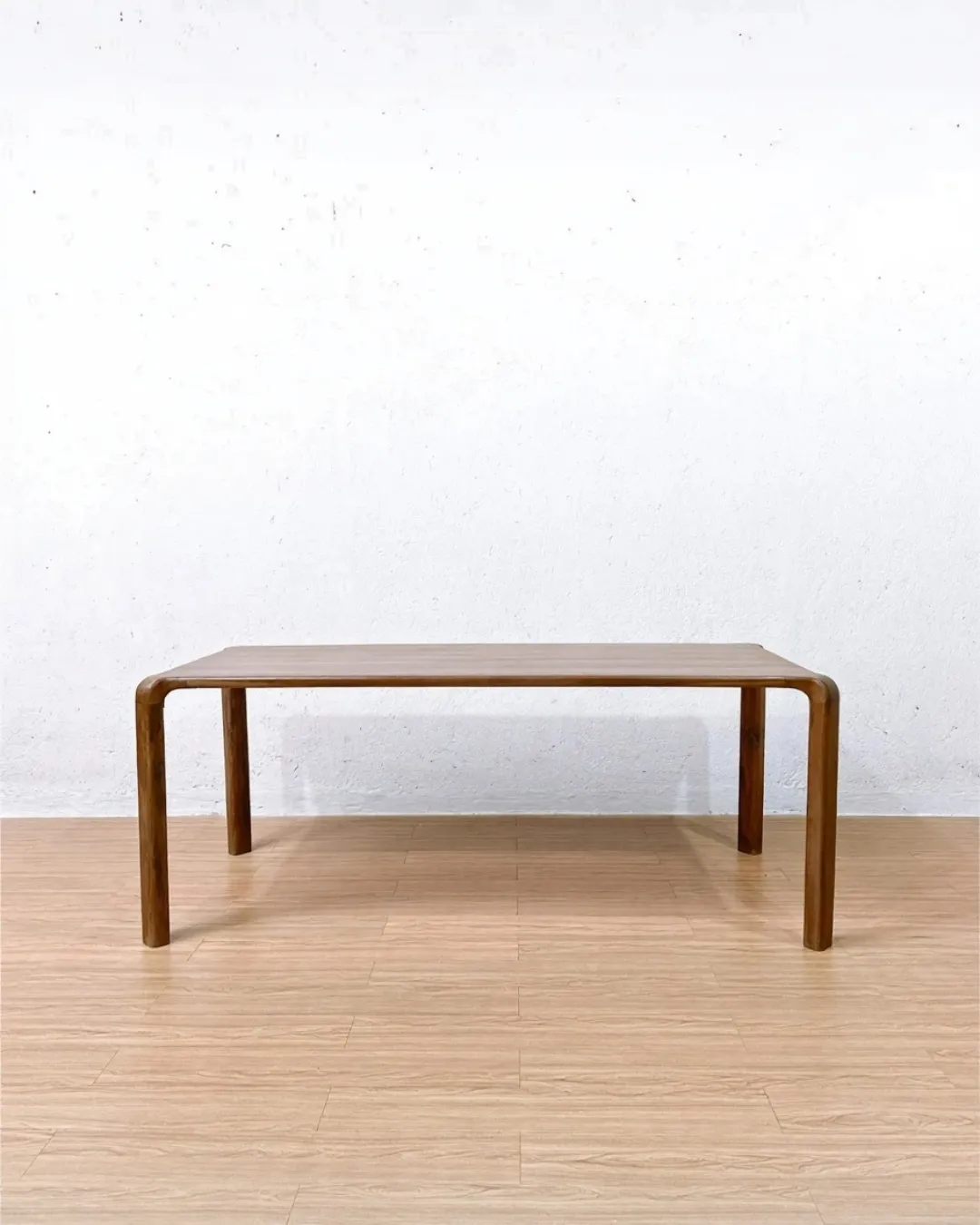 Ging teak rectangular dining table with minimalist design, strength, and timeless elegance