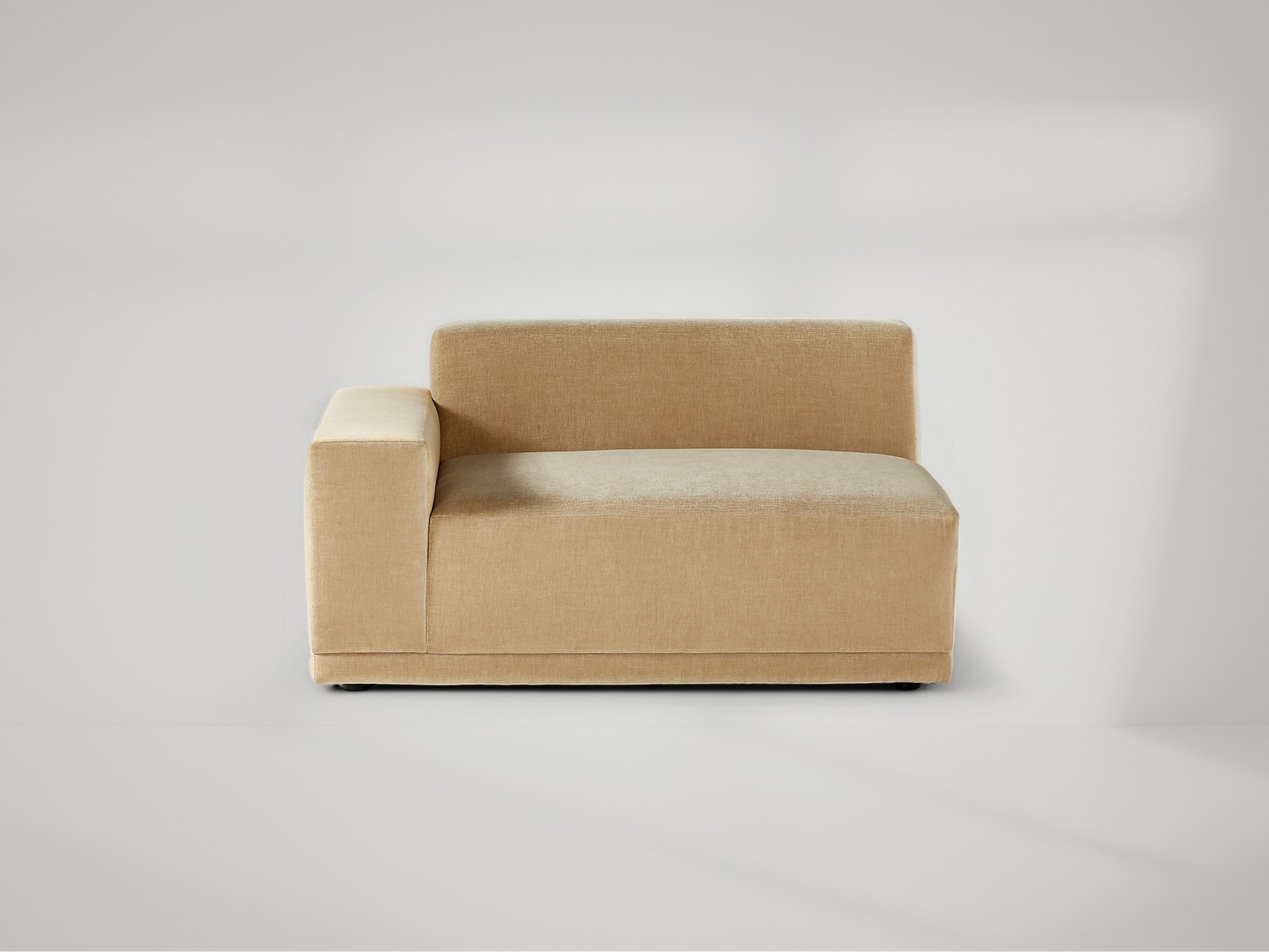 Faible Right-Arm Chair